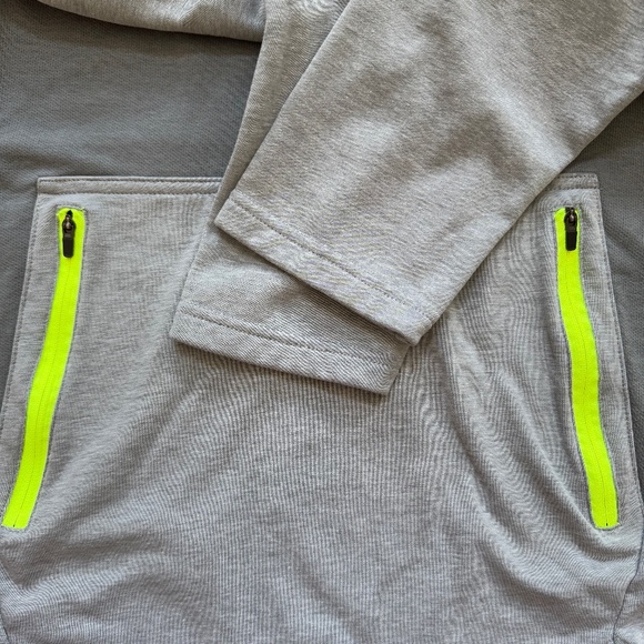 NWOT Nike Therma-Fit Swoosh Training Hoodie - Picture 3 of 4